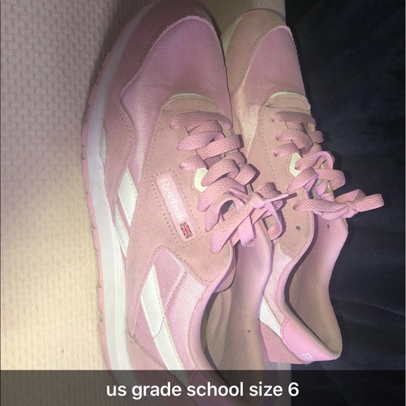 Pink rebox sneakers! - Picture 1 of 1